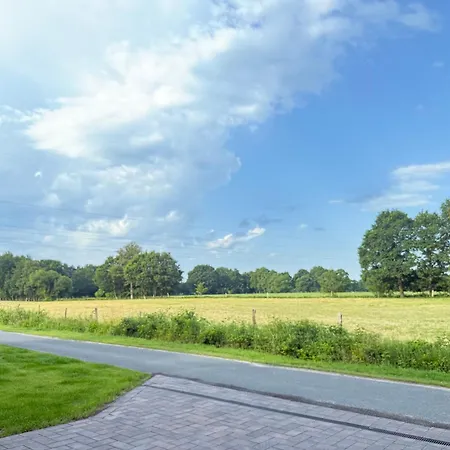 Jasi, Og 95174 Apartmán